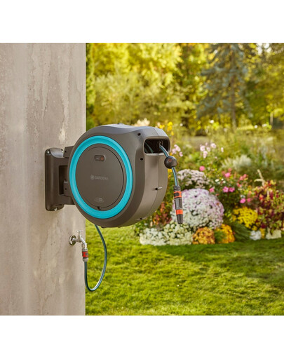 GARDENA nástenný navijak na hadicu PowerRoll XL s batériou